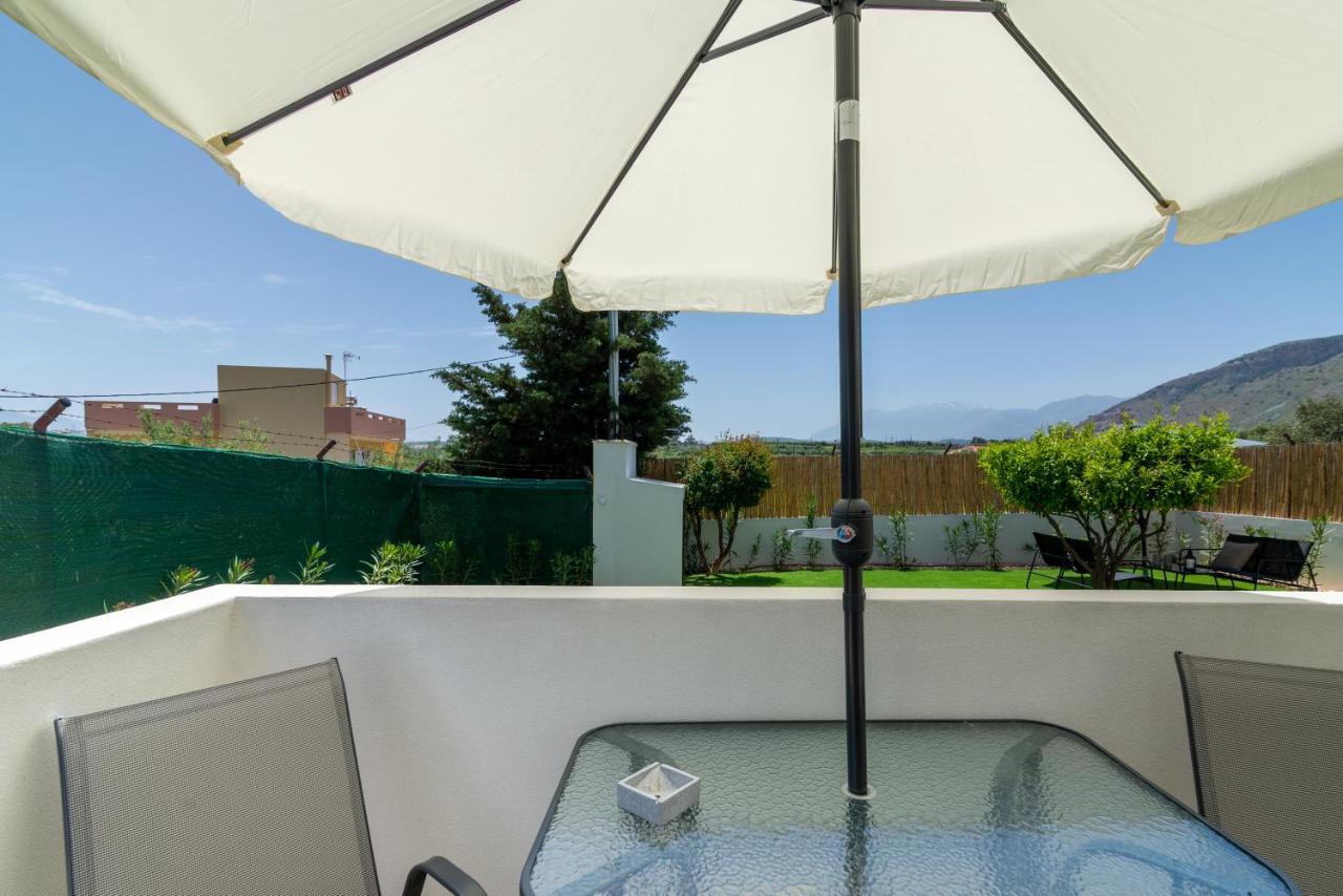 Modern House With Pool Near Beach Gazi Esterno foto